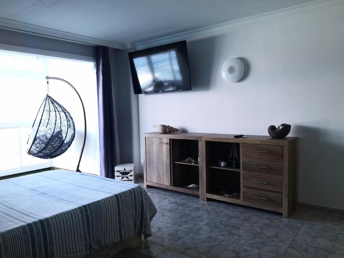 On The Sea Apartment Puerto de la Madera